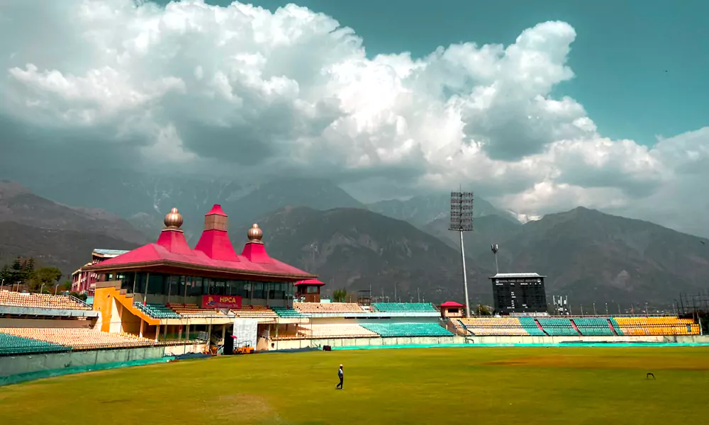 chandigarh to dharamshala taxi